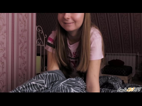 ❤️ Bidh Blondie a’ tarraing a BFF gu domhainn agus a’ faighinn cum na beul Porno fb  aig gd.porn-93.ru ﹏